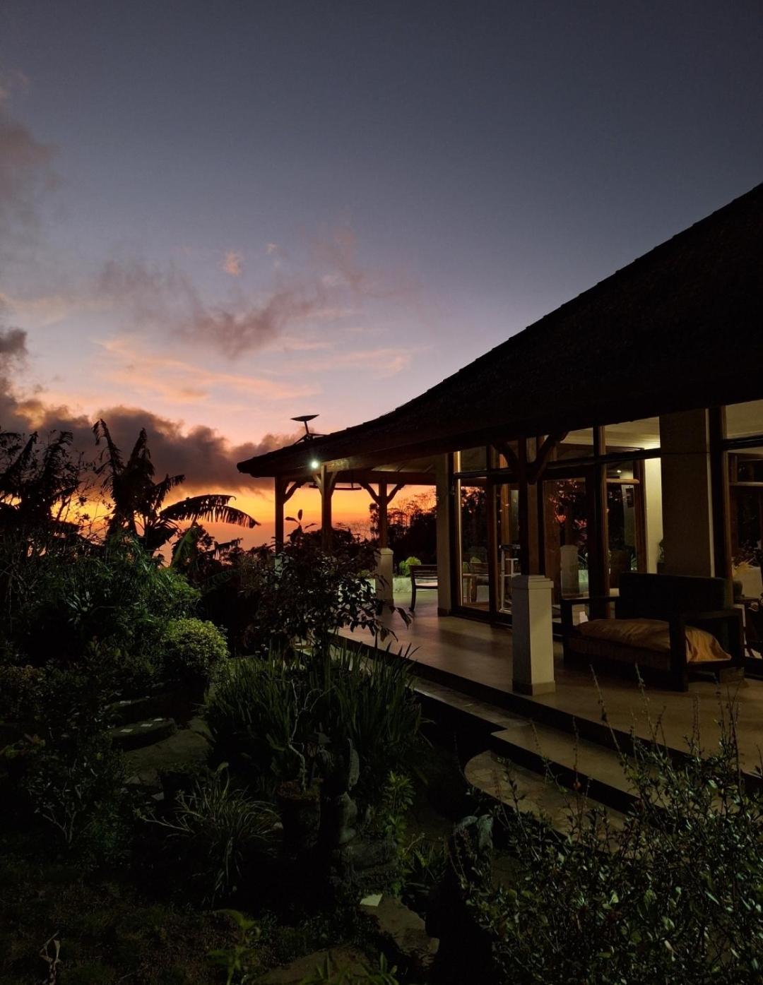 Manigelang Villa Munduk  Exterior photo